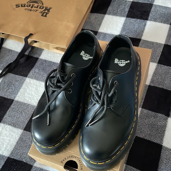 Dr. Martens leather platform shoes NEW - Picture 2 of 4